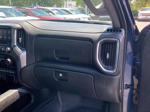 Used 2021 Chevrolet Silverado 1500 LTZ AWD/4WD image 15