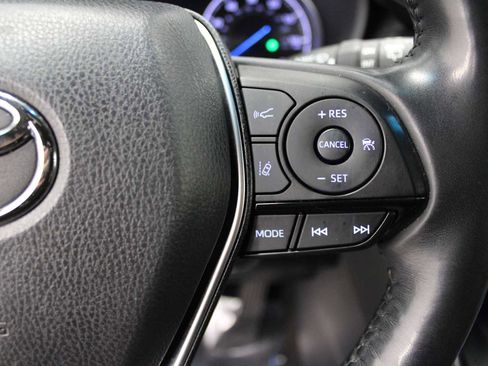 Used 2021 Toyota Venza Limited w/ Advanced Technology Package image 21