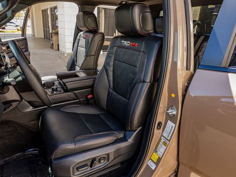 Used 2025 Toyota Tundra TRD Pro AWD/4WD image 30