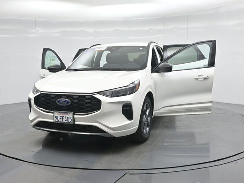 Certified 2023 Ford Escape ST-Line w/ Tech Pack #1 image 32