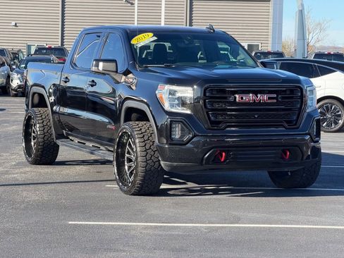 Used 2019 GMC Sierra 1500 AT4 w/ AT4 Premium Package image 2