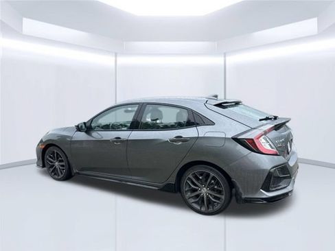 Used 2021 Honda Civic Sport Touring image 4