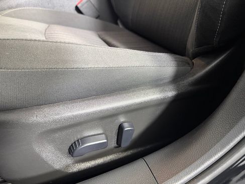 Used 2025 Nissan Altima 2.5 SV FWD image 22