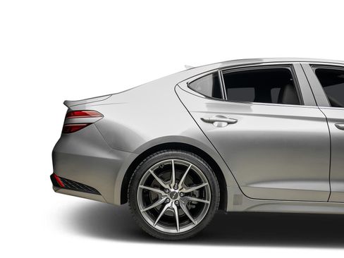 Used 2022 Genesis G70 3.3T RWD image 28