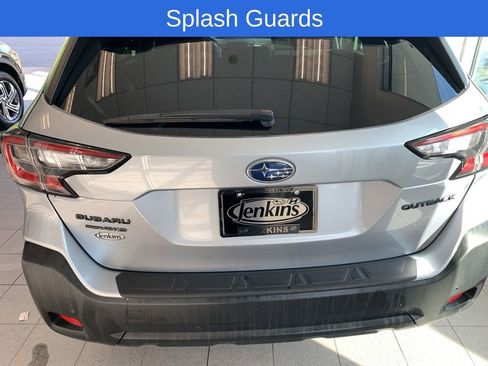 Used 2025 Subaru Outback Onyx Edition AWD/4WD image 11