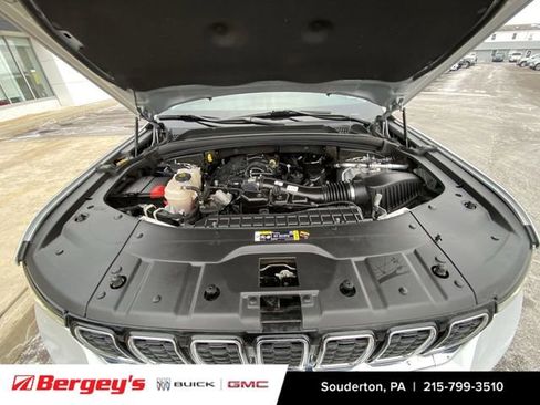 Used 2022 Jeep Grand Cherokee Limited image 33