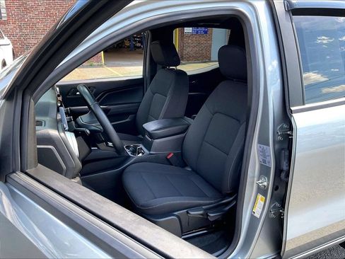 Used 2024 Chevrolet Colorado LT w/ LT Convenience Package AWD/4WD image 10