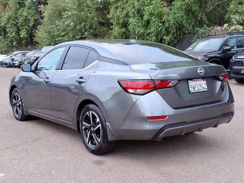 Used 2025 Nissan Sentra SV FWD image 7