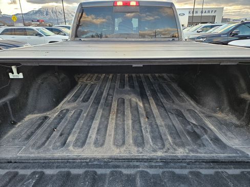 Used 2024 RAM 2500 Laramie w/ Night Edition image 33