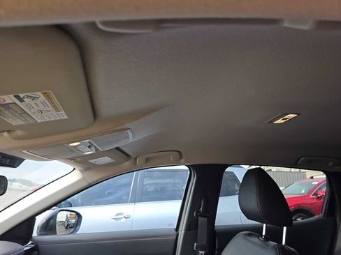 Used 2026 Nissan Kicks SR FWD image 9