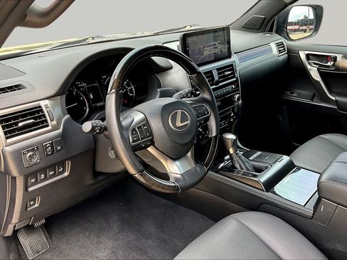 Used 2023 Lexus GX 460 Premium w/ Accessory Package AWD/4WD image 18