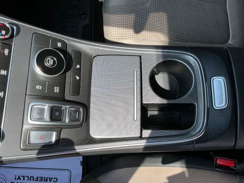 Used 2022 Hyundai Santa Fe SEL FWD image 17