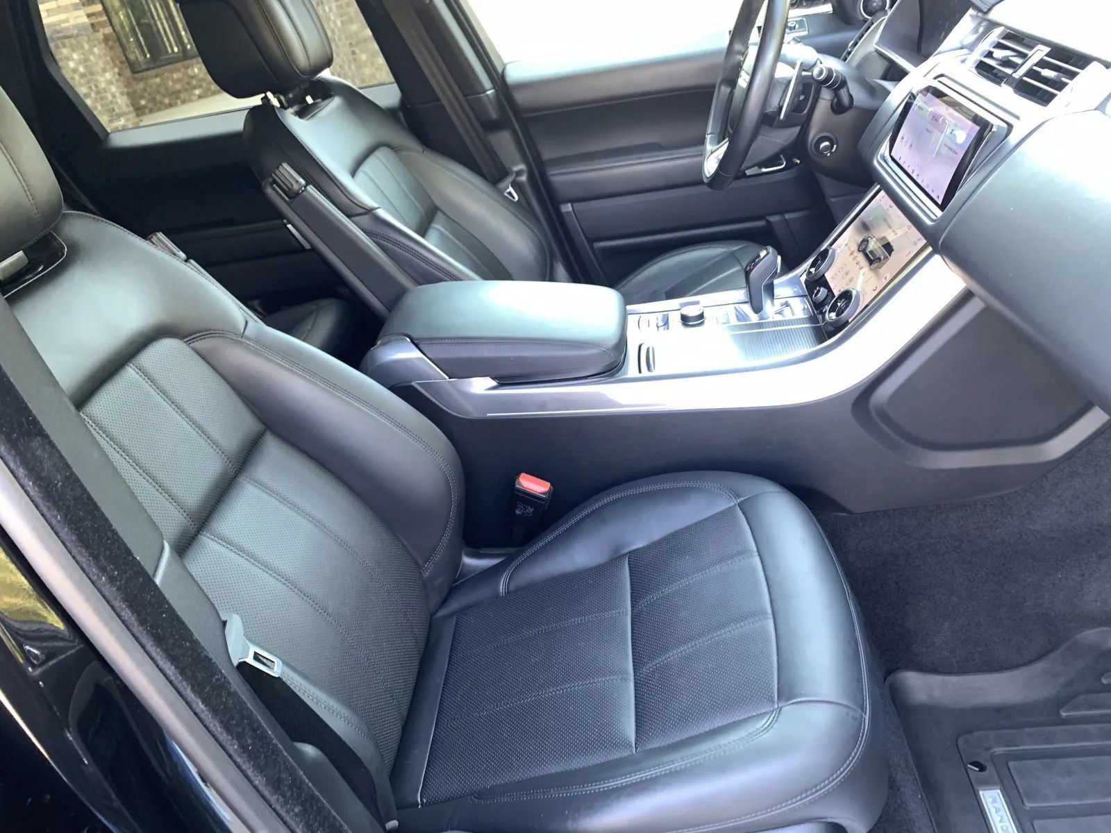 Used 2019 Land Rover Range Rover Sport Supercharged AWD/4WD image 31