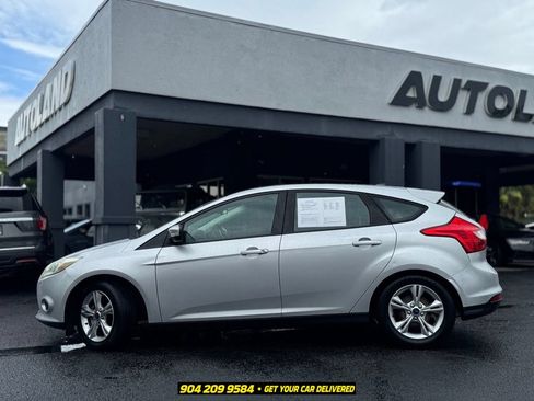 Used 2014 Ford Focus SE FWD image 4