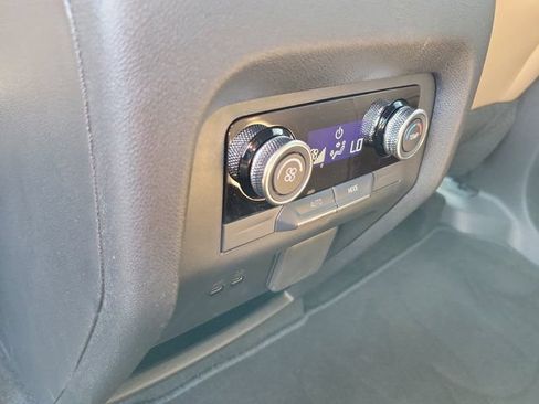 Used 2026 Buick Enclave Preferred w/ Power Package FWD image 18
