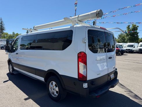 Used 2018 Ford Transit 350 XLT RWD image 5