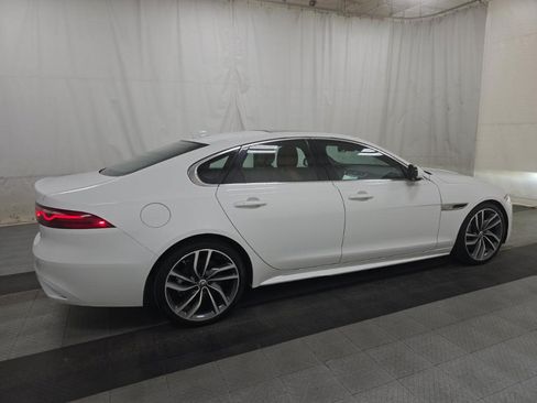 Used 2024 Jaguar XF R-Dynamic SE RWD image 2