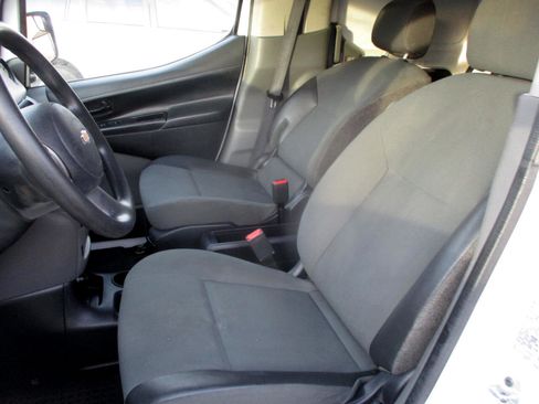 Used 2017 Chevrolet City Express LT image 8