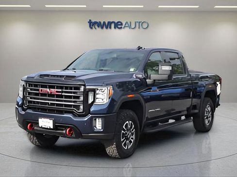 Used 2022 GMC Sierra 2500 AT4 w/ AT4 Preferred Package AWD/4WD image 3