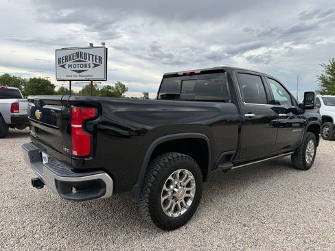 Used 2025 Chevrolet Silverado 2500 LTZ w/ LTZ Plus Package AWD/4WD image 11