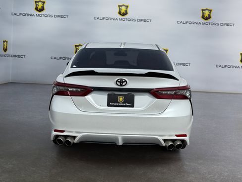Used 2021 Toyota Camry XSE FWD image 4