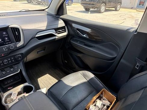 Used 2020 GMC Terrain Denali w/ Denali Premium Package AWD/4WD image 18