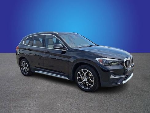 Used 2021 BMW X1 xDrive28i w/ Convenience Package image 3