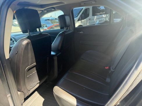 Used 2017 Chevrolet Equinox Premier w/ Enhanced Convenience Package AWD/4WD image 13