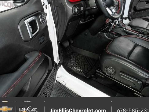 Used 2023 Jeep Wrangler Unlimited Rubicon w/ LED Lighting Group image 8