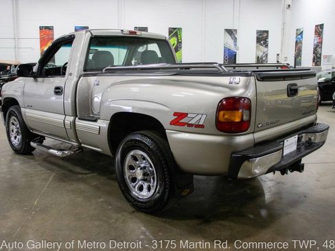 Used 2000 Chevrolet Silverado 1500 LS w/ Off-Road Chassis Pkg AWD/4WD image 4