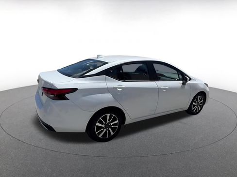 Used 2025 Nissan Versa SV image 15