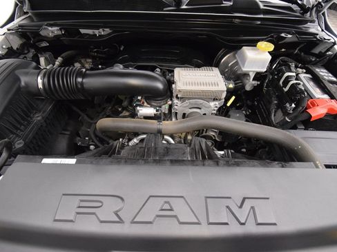 Used 2023 RAM 1500 Big Horn AWD/4WD image 29