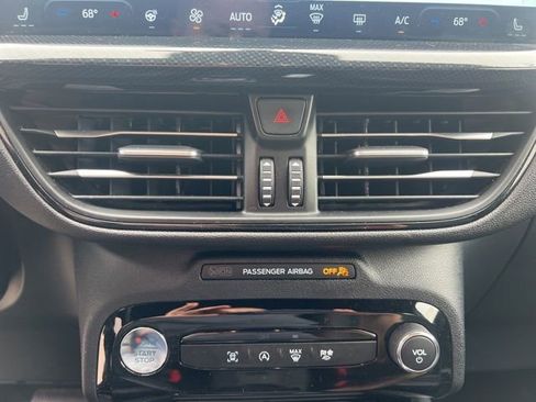 Used 2025 Ford Escape ST-Line w/ Tech Pack #1 image 29