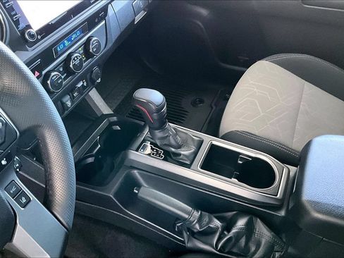 Certified 2023 Toyota Tacoma TRD Off-Road AWD/4WD image 19