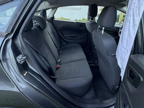 Used 2018 Ford Fiesta SE FWD image 6