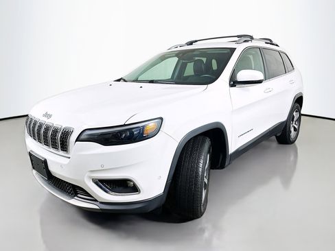 Used 2019 Jeep Cherokee Limited w/ Luxury Group image 3