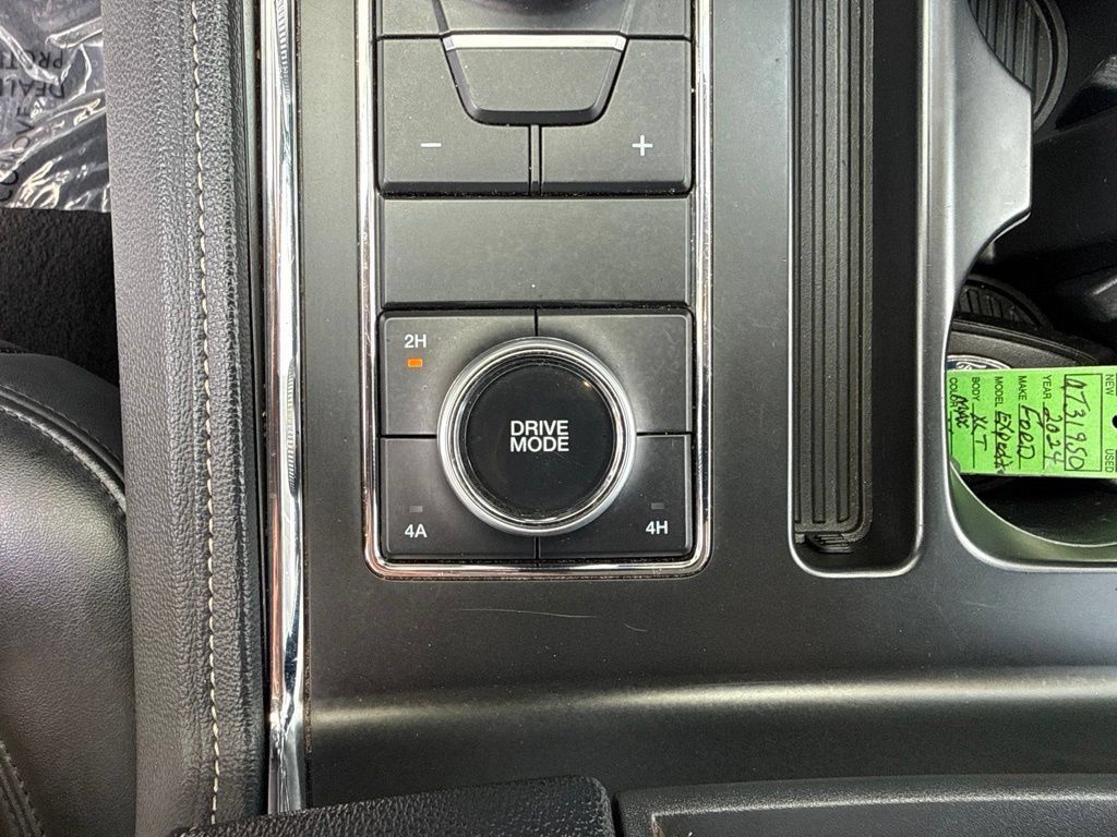 Used 2024 Ford Expedition Max XLT AWD/4WD image 19