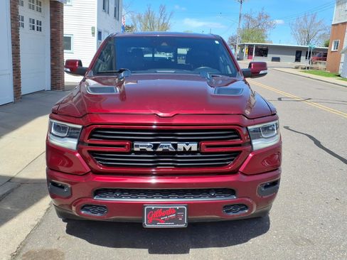 Used 2022 RAM 1500 Laramie AWD/4WD image 3