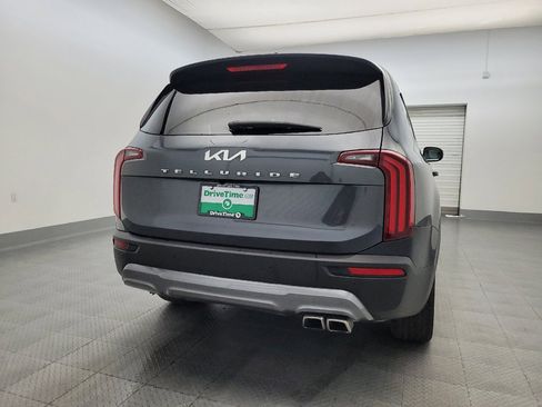 Used 2022 Kia Telluride EX w/ EX Premium Package image 7