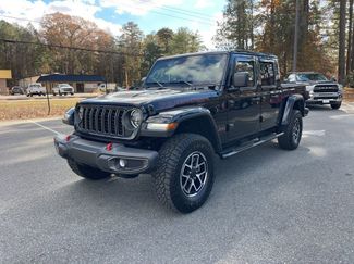 Used 2025 Jeep Gladiator Rubicon w/ Convenience Group video 2