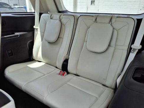 Certified 2023 Lincoln Aviator Black Label Grand Touring w/ Class IV Trailer Tow Package AWD/4WD image 6