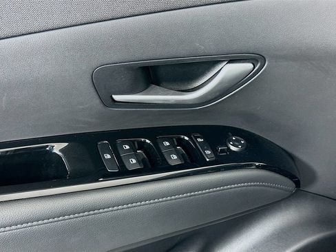 Certified 2023 Hyundai Tucson Limited AWD/4WD image 18