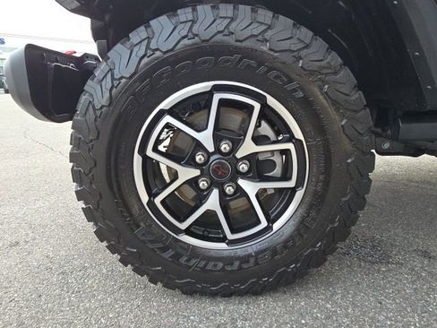 New 2026 Jeep Wrangler Unlimited Rubicon w/ Safety Group image 24