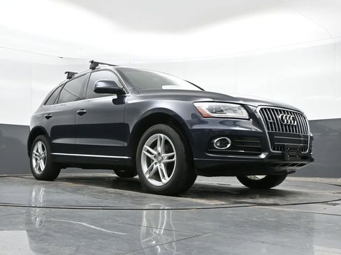Used 2017 Audi Q5 2.0T Premium Plus w/ Technology Package AWD/4WD image 41