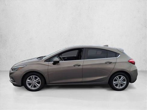 Used 2017 Chevrolet Cruze LT FWD image 8