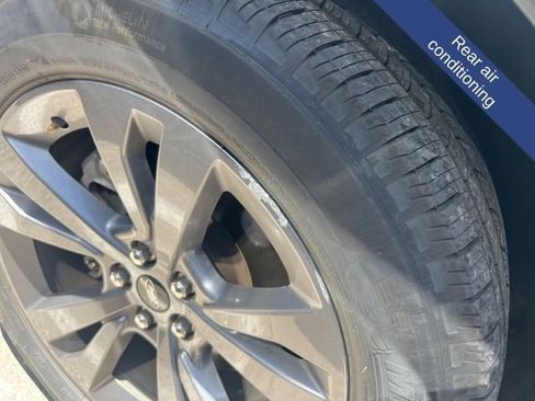Used 2021 Ford Explorer XLT w/ Equipment Group 202A AWD/4WD image 13