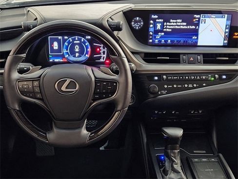 Used 2020 Lexus ES 350 w/ Premium Package image 28