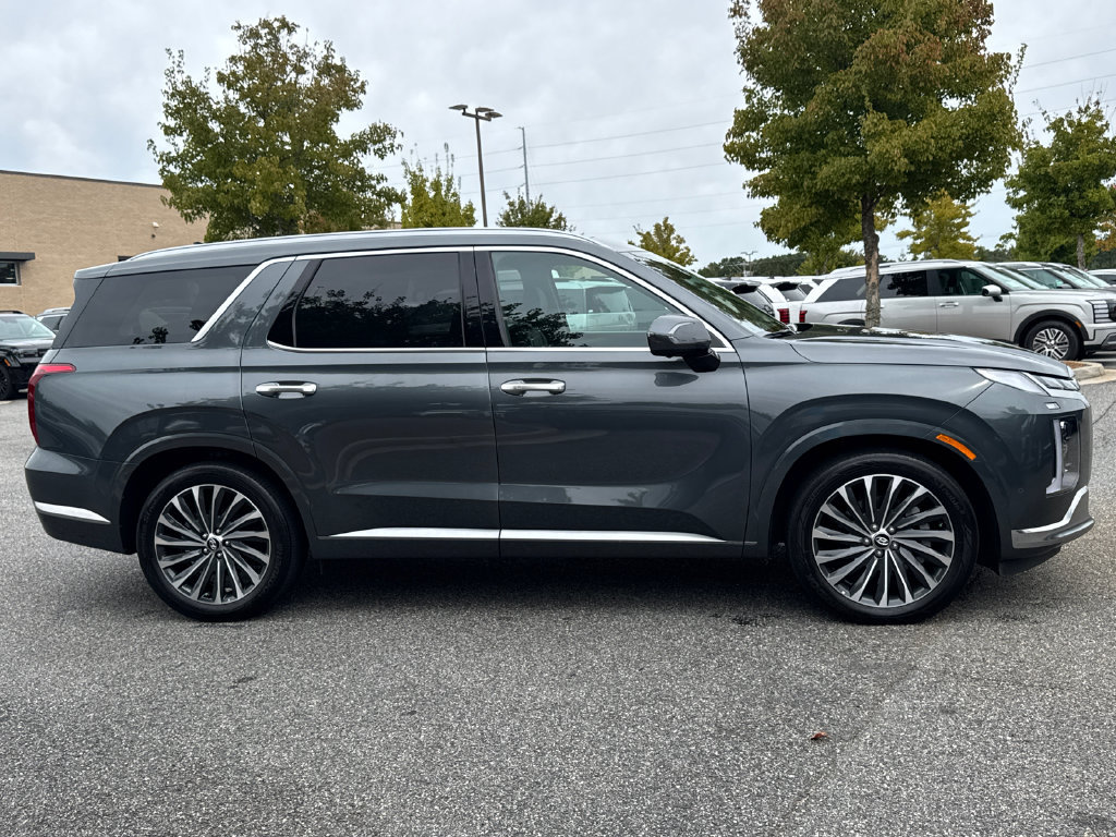 Used 2023 Hyundai Palisade Calligraphy w/ Cargo Package FWD image 37