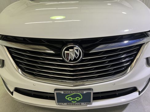 Certified 2023 Buick Enclave Essence w/ Experience Buick Package FWD image 4