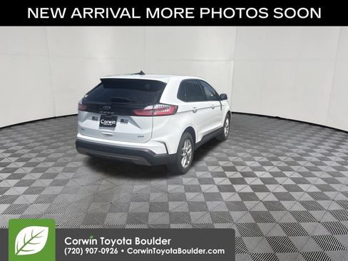 Used 2024 Ford Edge SEL AWD/4WD image 9